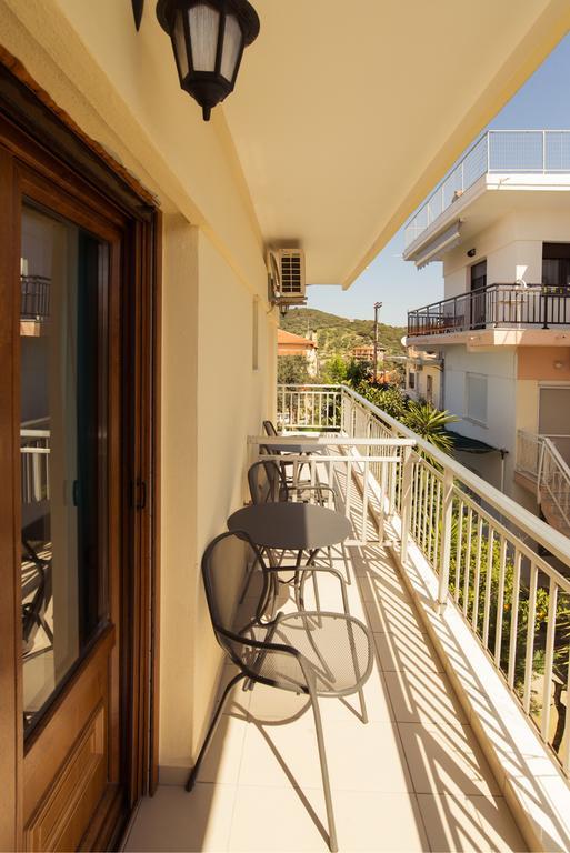 Emmeleia Accommodation By Maria Riga Ouranoupoli Buitenkant foto