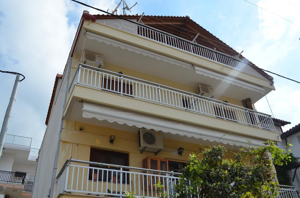 Emmeleia Accommodation By Maria Riga Ouranoupoli Buitenkant foto