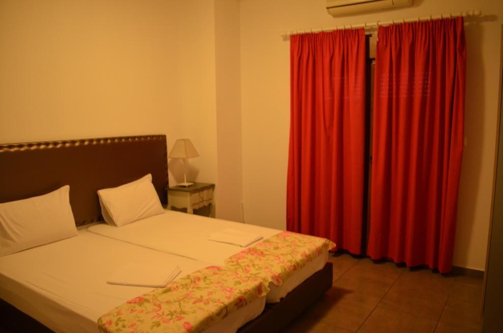Emmeleia Accommodation By Maria Riga Ouranoupoli Buitenkant foto