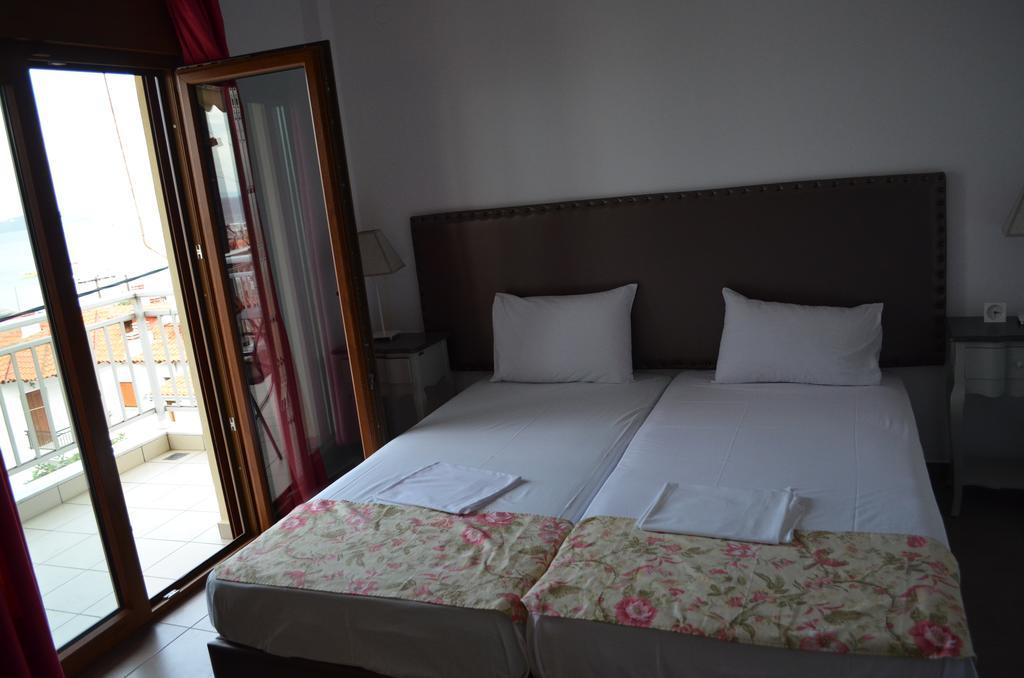Emmeleia Accommodation By Maria Riga Ouranoupoli Buitenkant foto