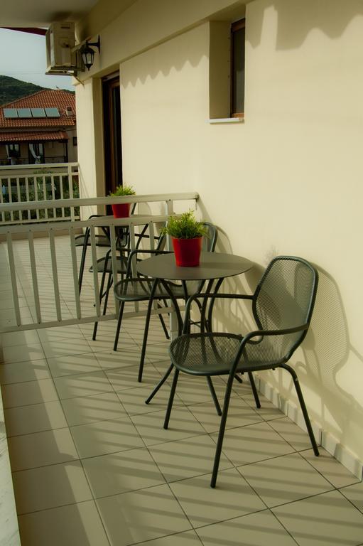 Emmeleia Accommodation By Maria Riga Ouranoupoli Buitenkant foto